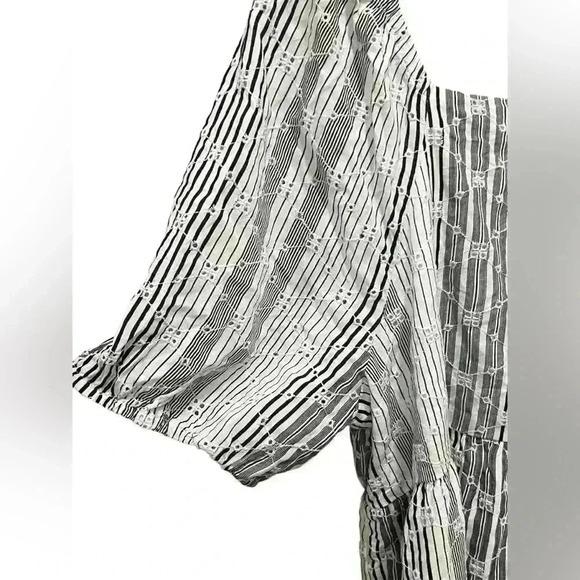 Lane Bryant Black & White Boho Babydoll Short Sleeved Top Size 16 - Picture 5 of 10